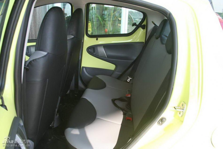 比亚迪F0内饰图