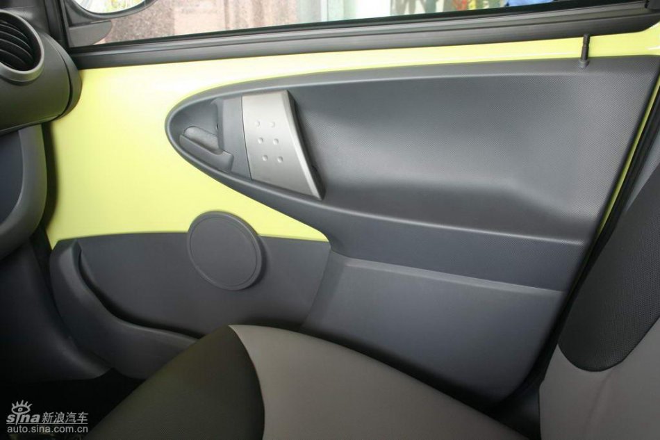 比亚迪F0内饰图