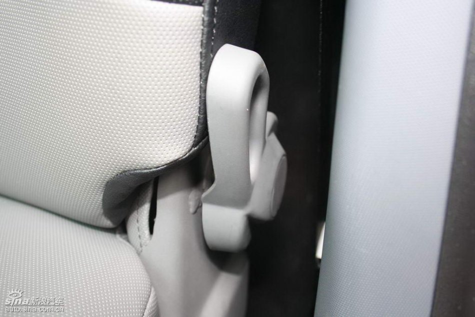 比亚迪F0内饰图