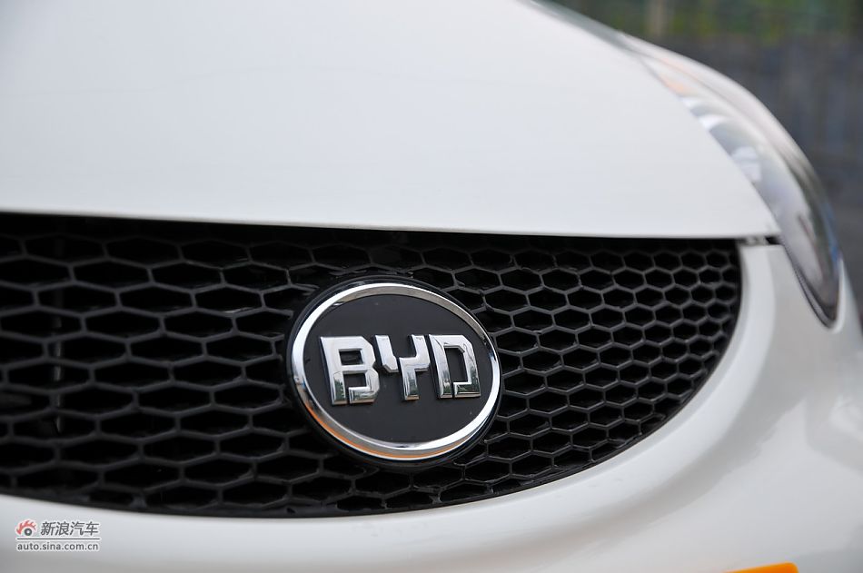 2011款比亚迪F0尚酷爱国版1.0L悦酷型