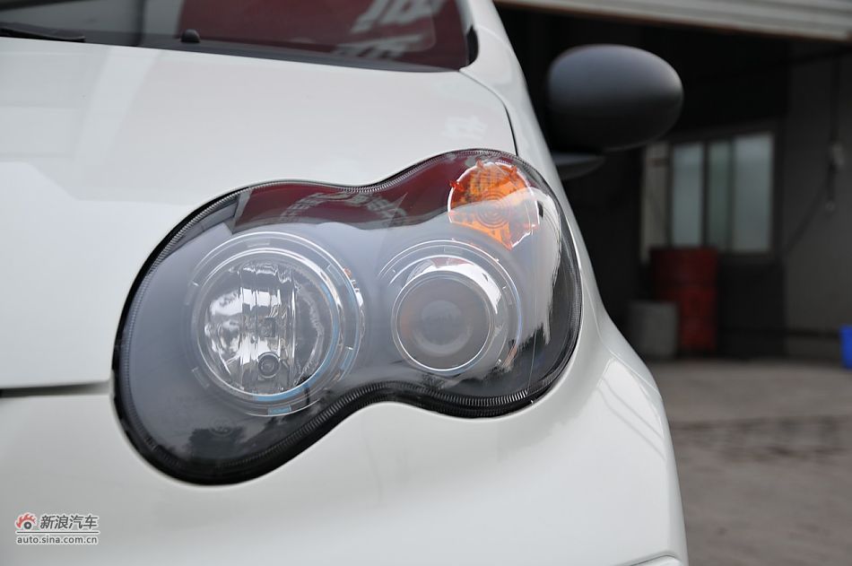 2011款比亚迪F0尚酷爱国版1.0L悦酷型