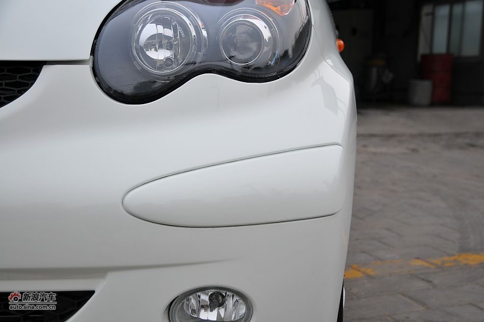 2011款比亚迪F0尚酷爱国版1.0L悦酷型