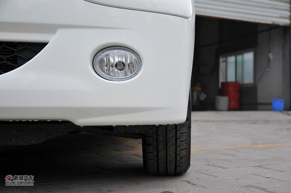 2011款比亚迪F0尚酷爱国版1.0L悦酷型