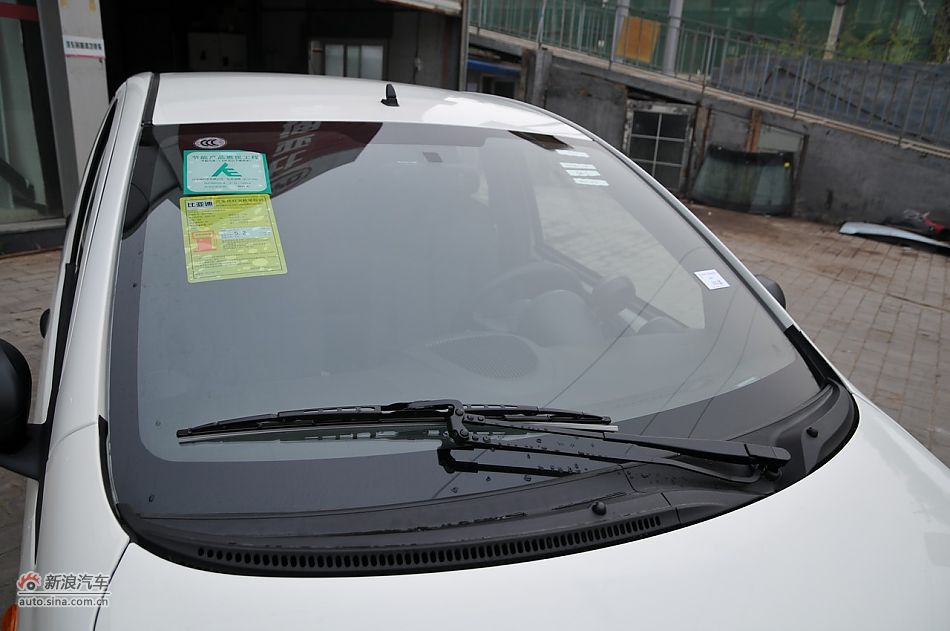 2011款比亚迪F0尚酷爱国版1.0L悦酷型