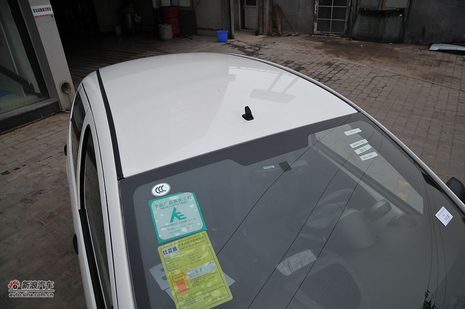 2011款比亚迪F0尚酷爱国版1.0L悦酷型