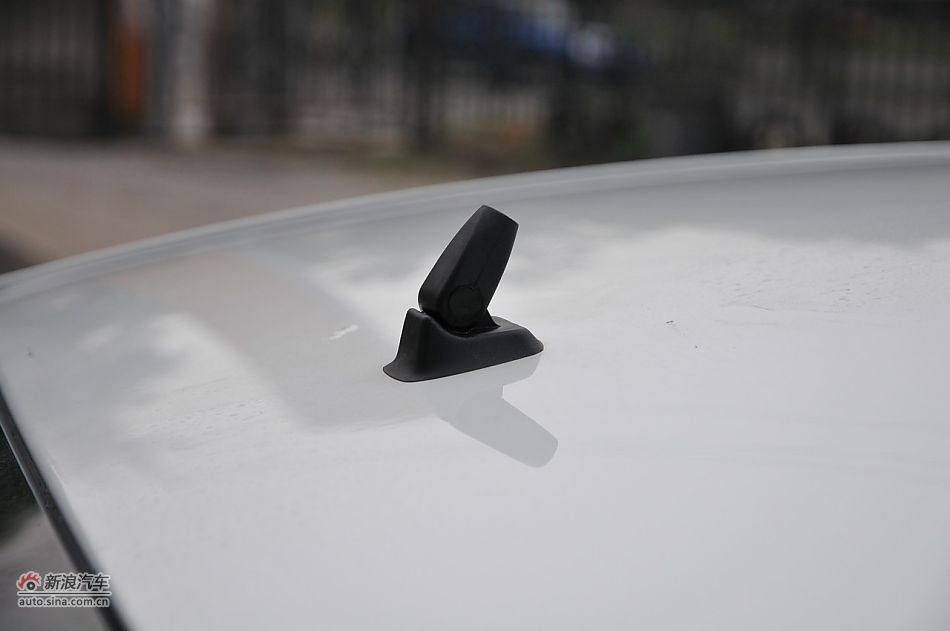 2011款比亚迪F0尚酷爱国版1.0L悦酷型