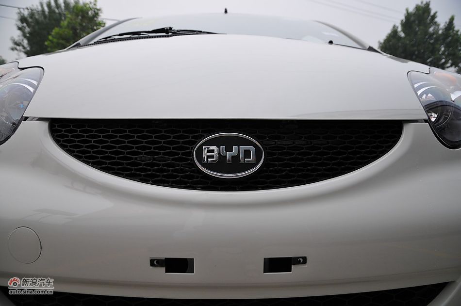 2011款比亚迪F0尚酷爱国版1.0L悦酷型