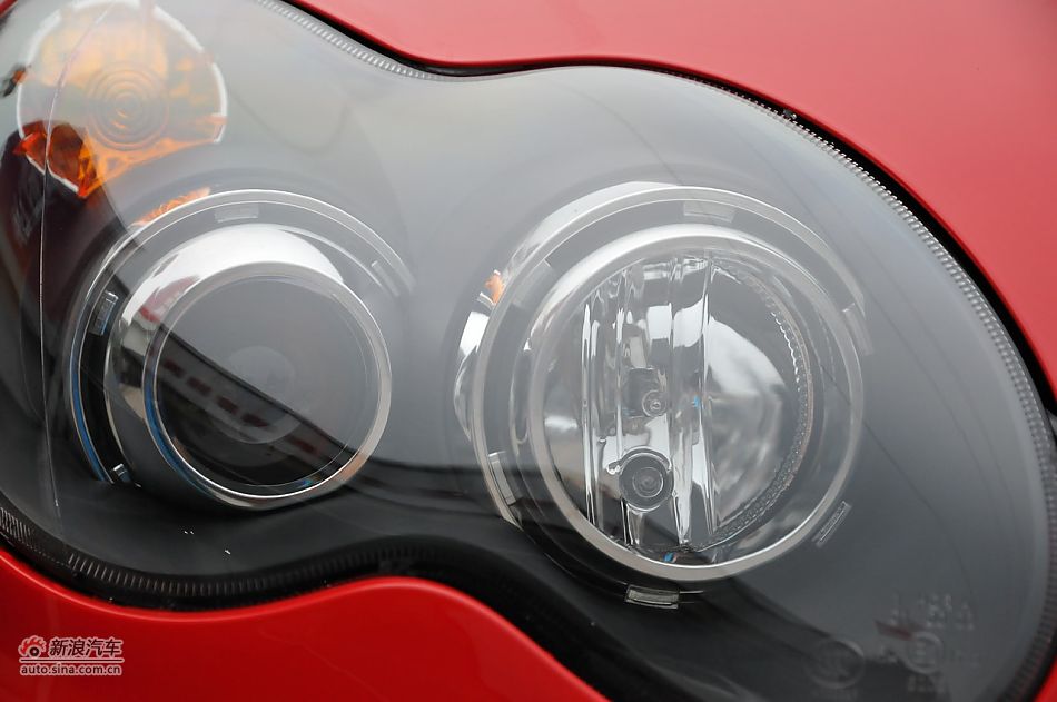 2011款比亚迪F0尚酷爱国版1.0L炫酷型