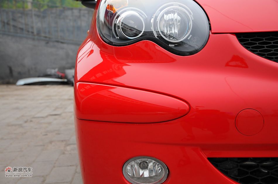 2011款比亚迪F0尚酷爱国版1.0L炫酷型