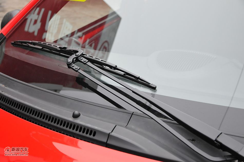 2011款比亚迪F0尚酷爱国版1.0L炫酷型