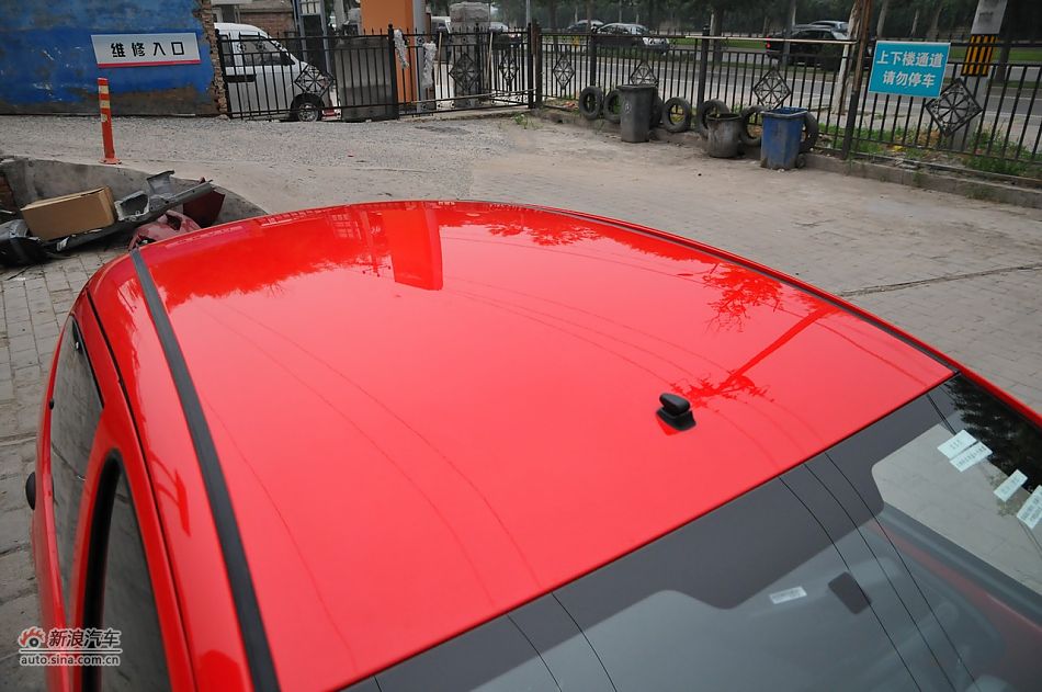 2011款比亚迪F0尚酷爱国版1.0L炫酷型