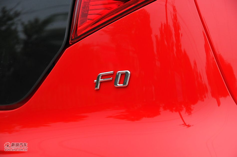 2011款比亚迪F0尚酷爱国版1.0L炫酷型