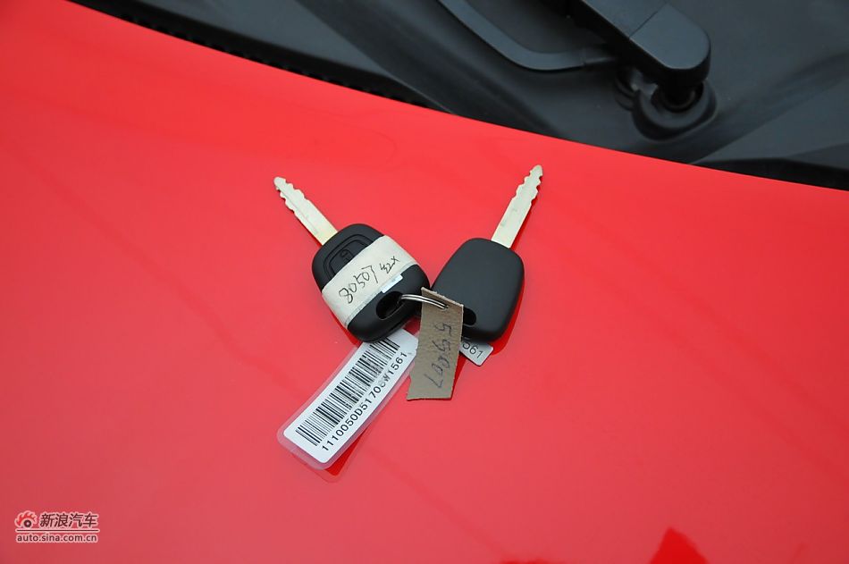 2011款比亚迪F0尚酷爱国版1.0L炫酷型