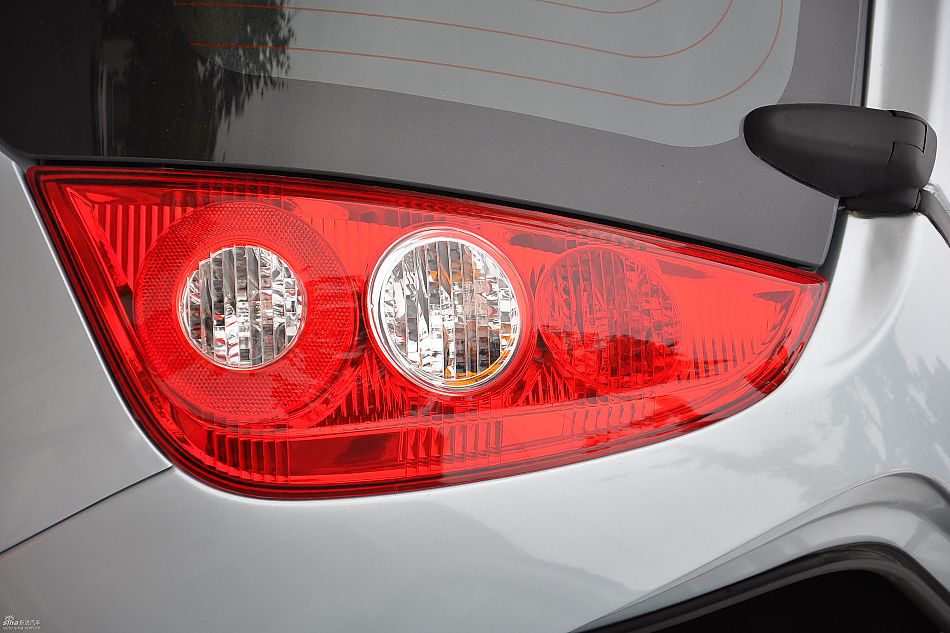 比亚迪F0实拍图--细节