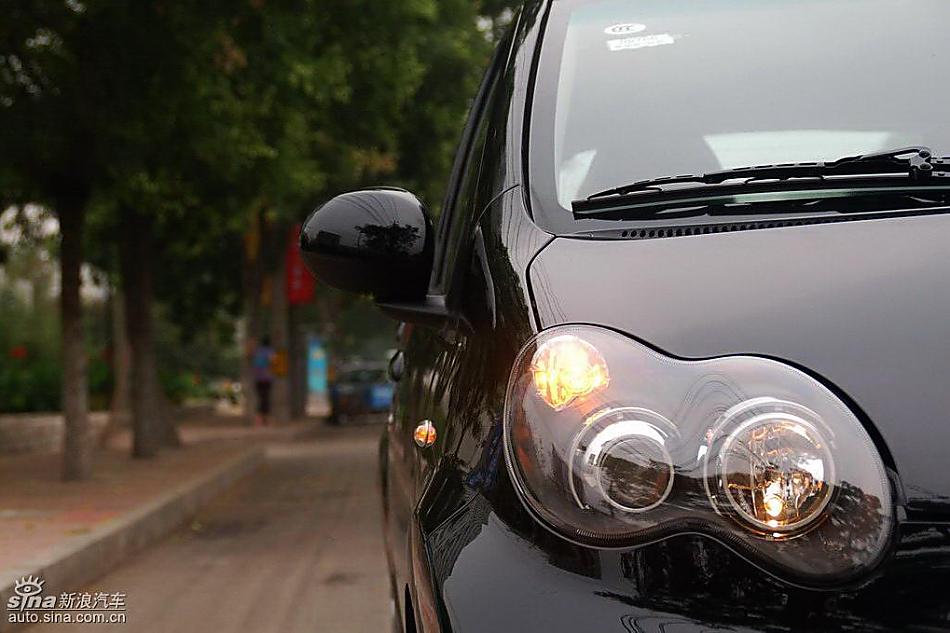 比亚迪F0到店实拍与街头实拍外观图