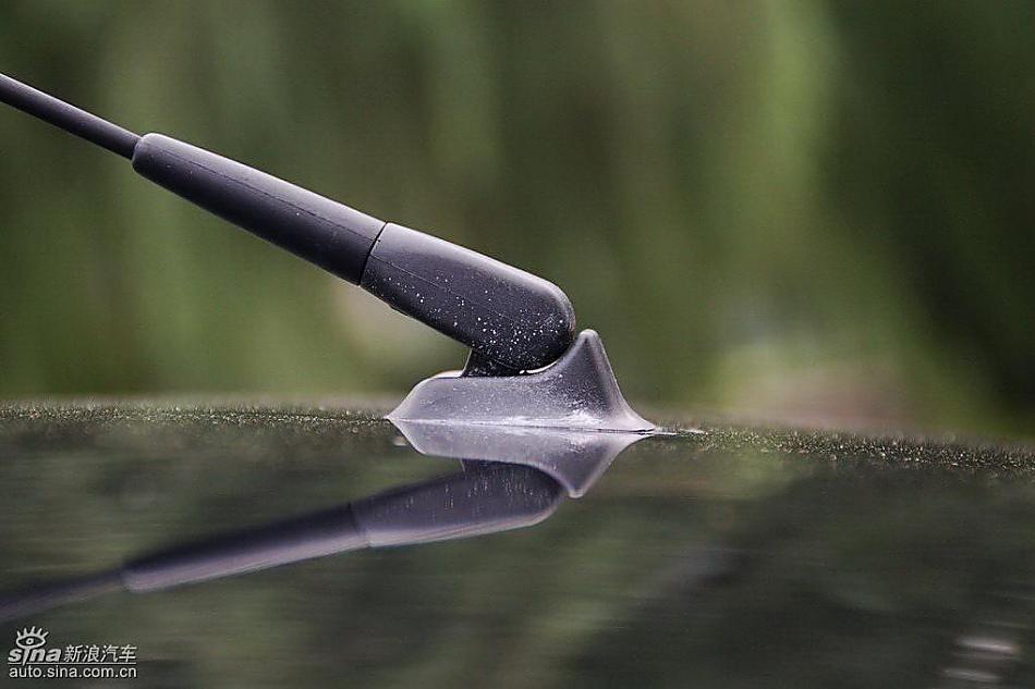 比亚迪F0到店实拍与街头实拍外观图