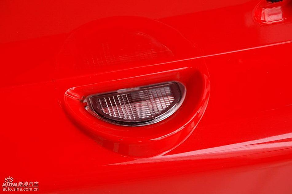 比亚迪F0到店实拍与街头实拍外观图