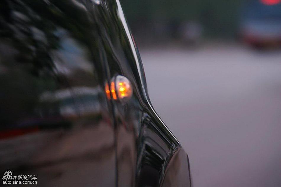 比亚迪F0到店实拍与街头实拍外观图