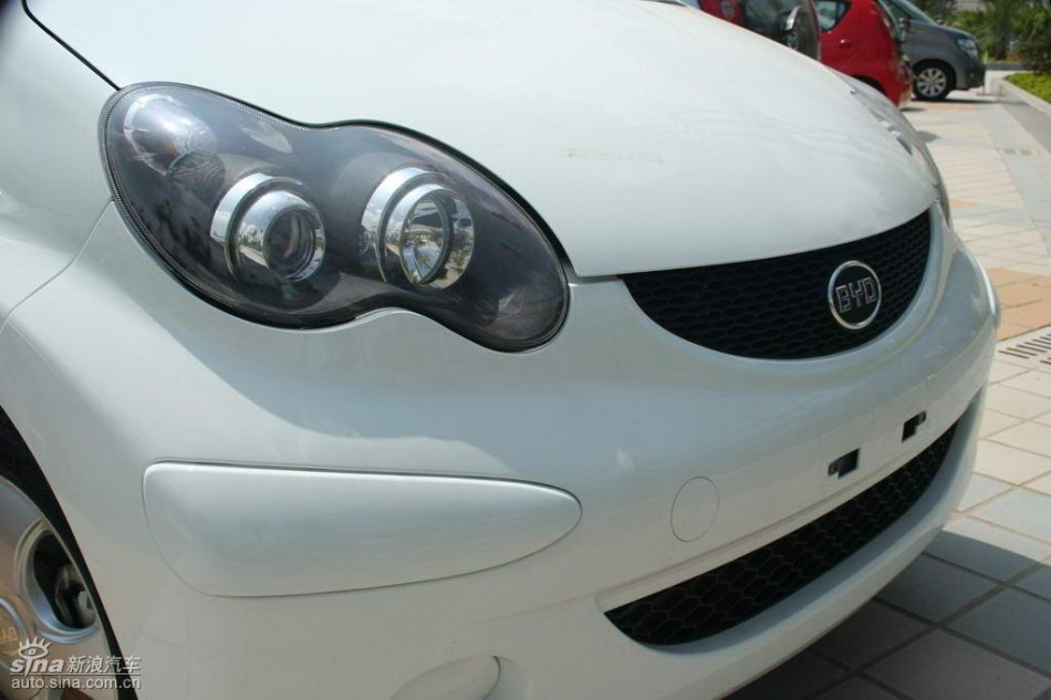 比亚迪F0外观图