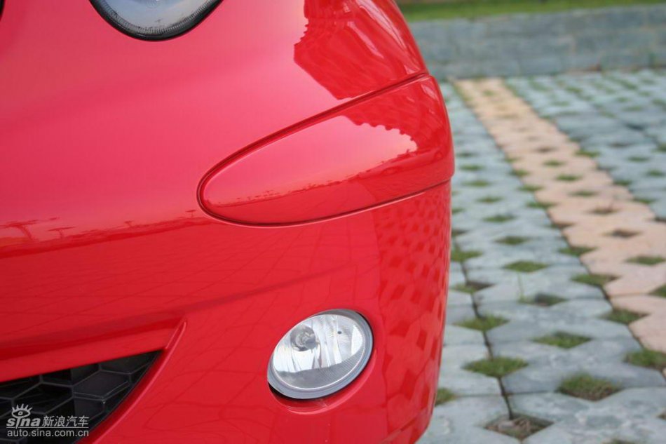 比亚迪F0外观图