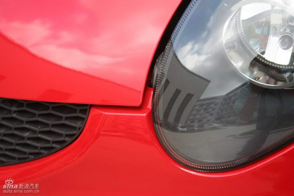 比亚迪F0外观图