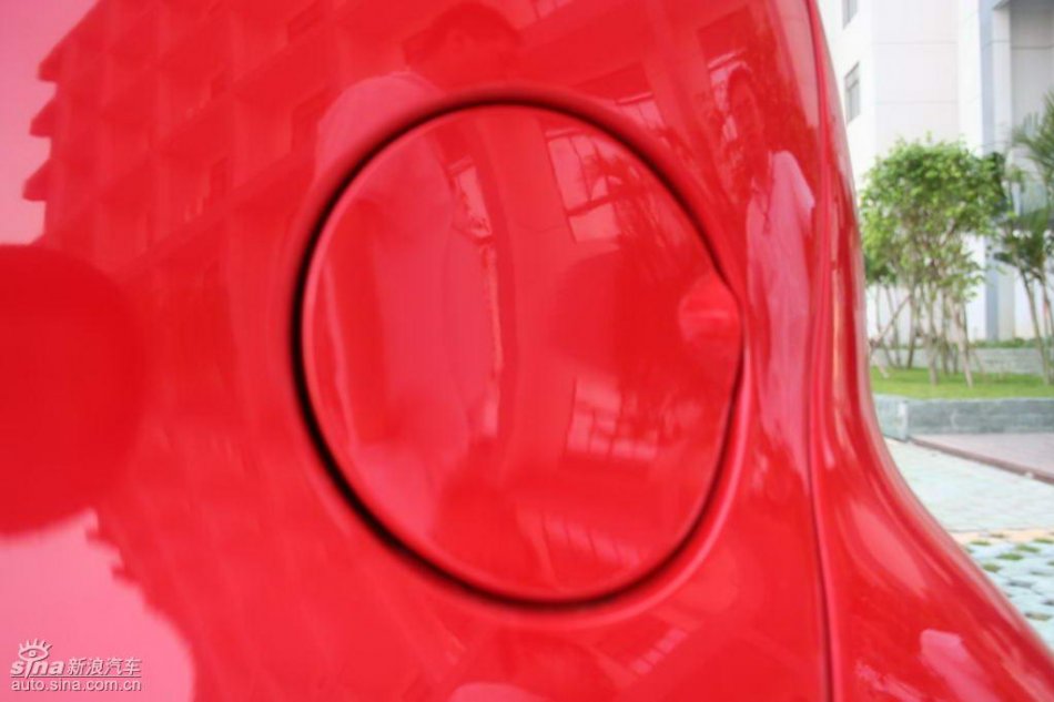 比亚迪F0外观图