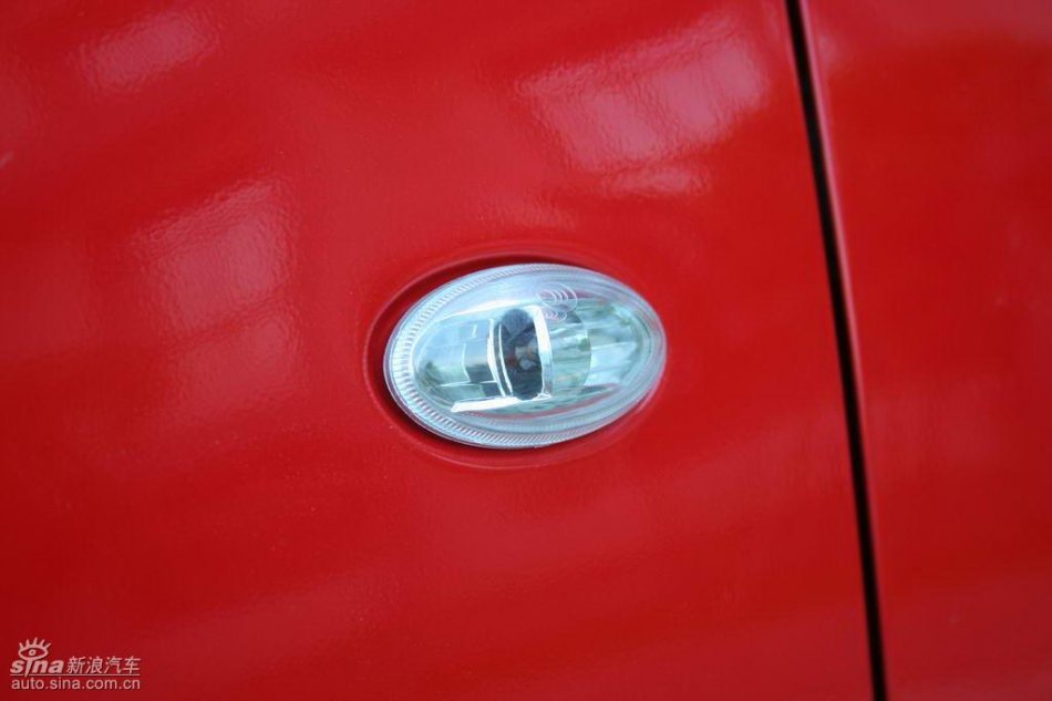 比亚迪F0外观图