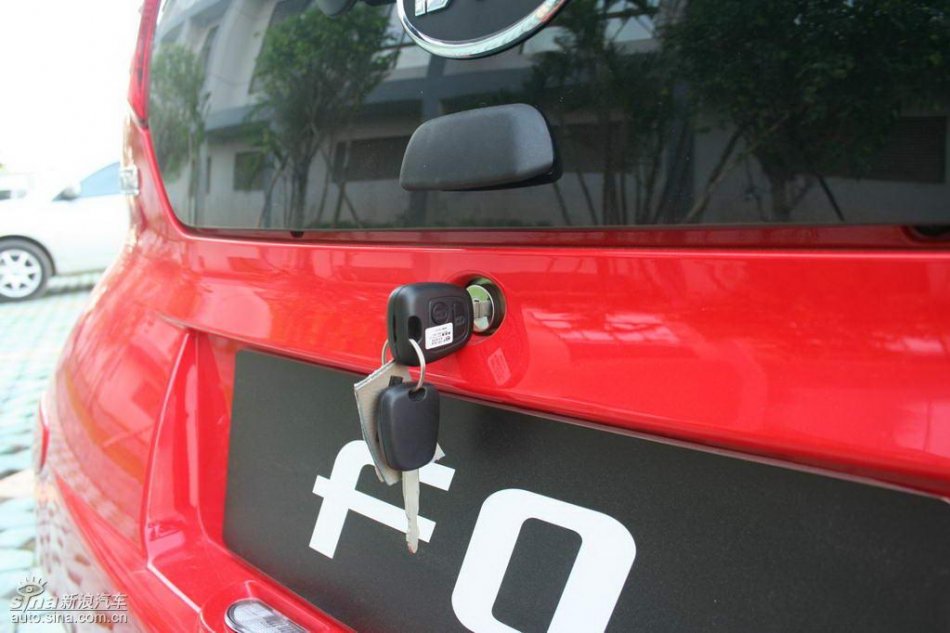 比亚迪F0外观图