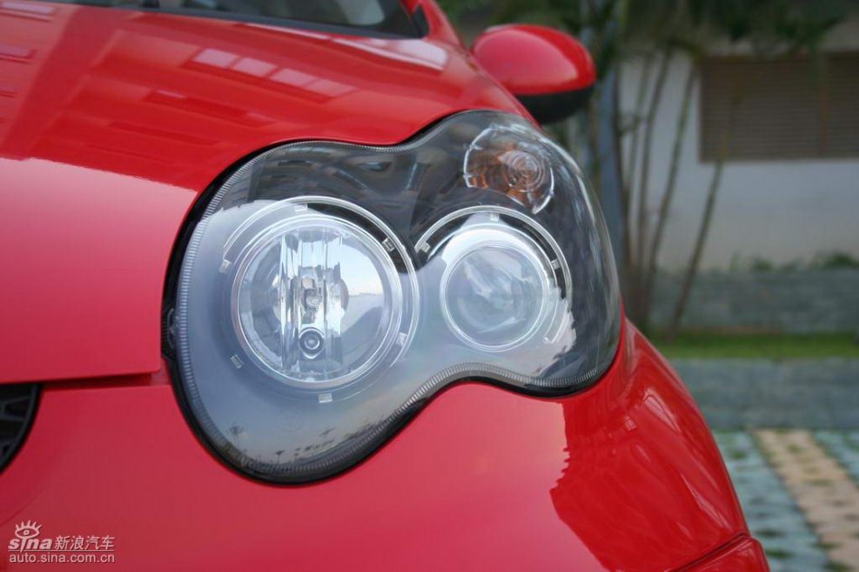 比亚迪F0外观图