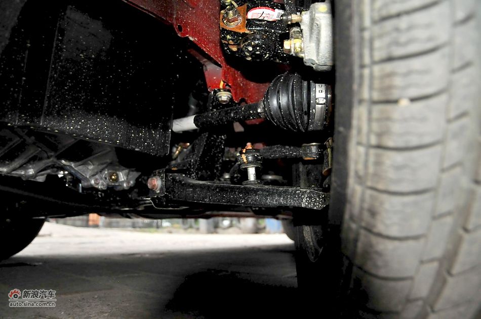 2011款比亚迪F0尚酷爱国版1.0L炫酷型