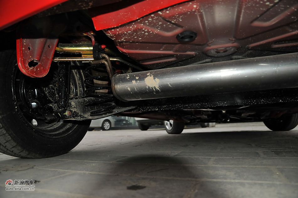 2011款比亚迪F0尚酷爱国版1.0L炫酷型