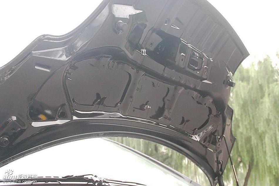 比亚迪F0到店实拍与街头实拍发动机及细节