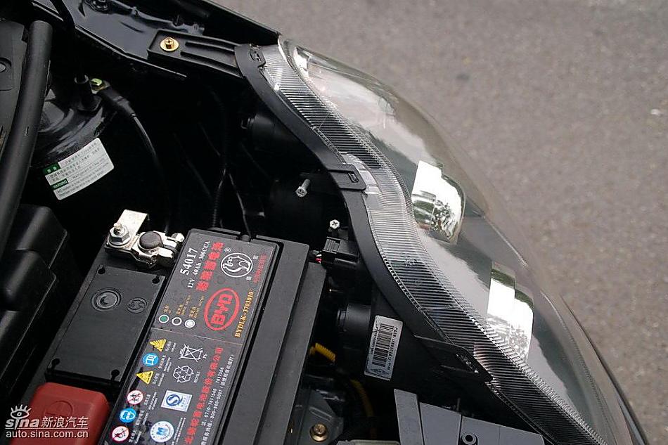 比亚迪F0到店实拍与街头实拍发动机及细节