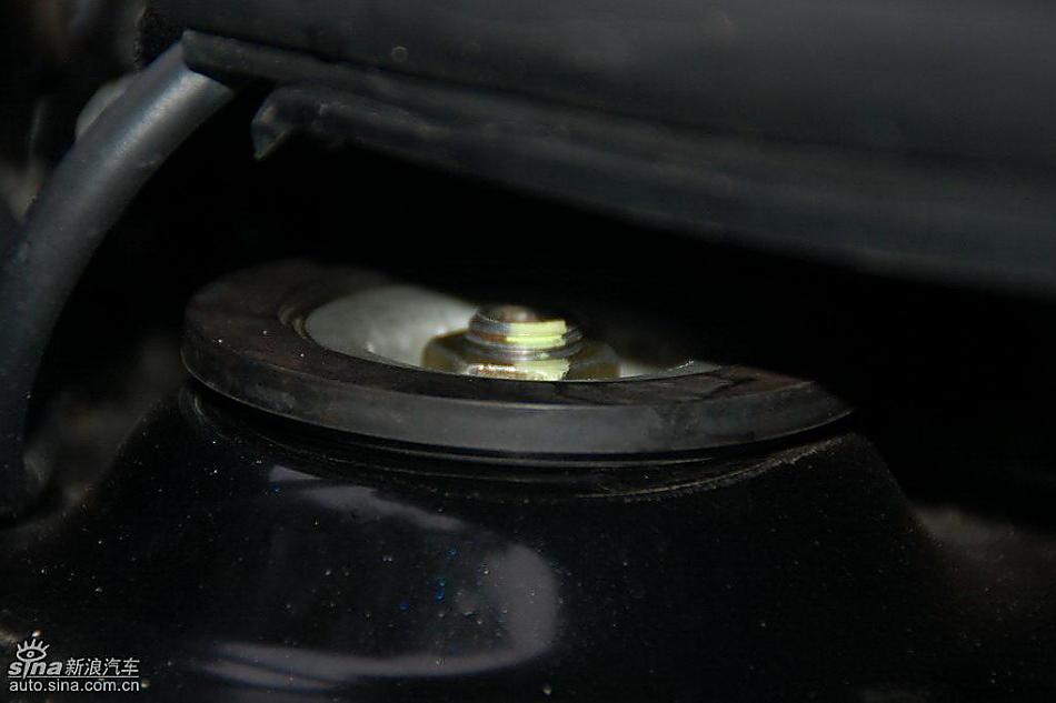 比亚迪F0到店实拍与街头实拍发动机及细节