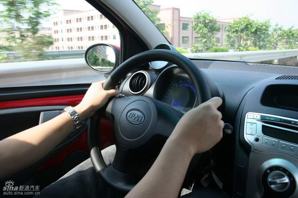 比亚迪F0内饰图