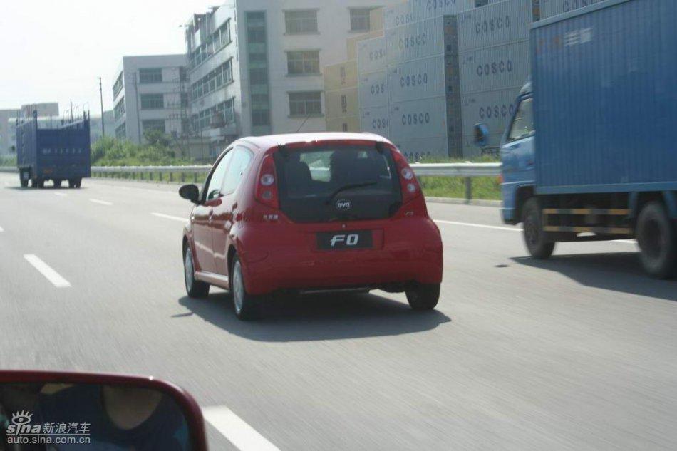 比亚迪F0外观图