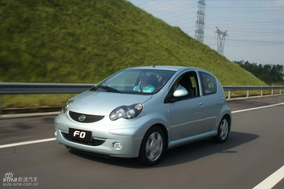 比亚迪F0外观图