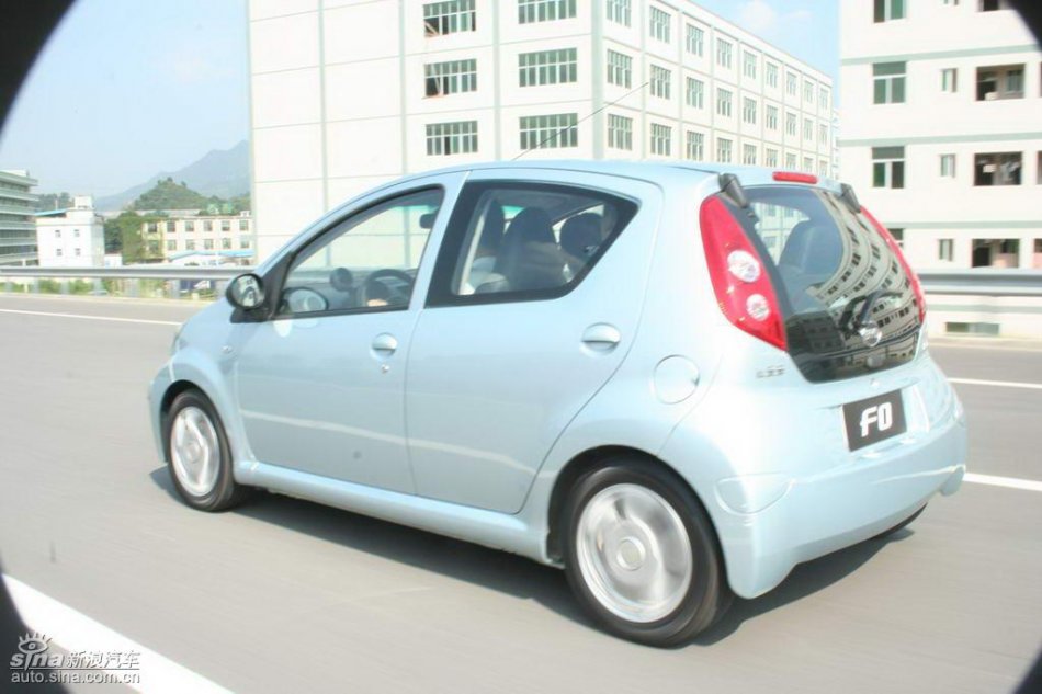 比亚迪F0外观图