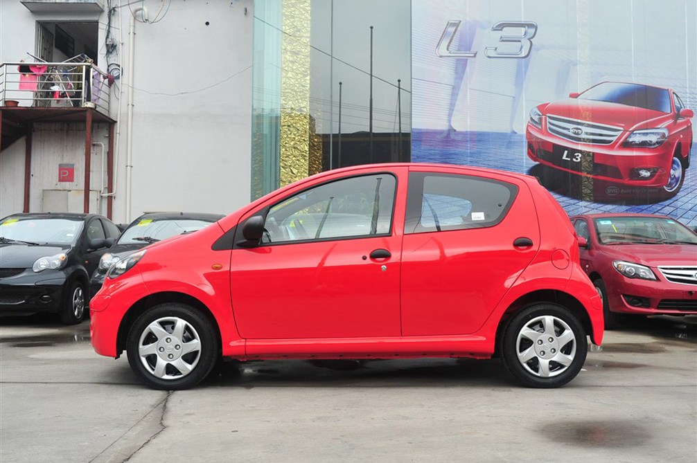 比亚迪F0 2012款 1.0L MT 悦酷型 外观