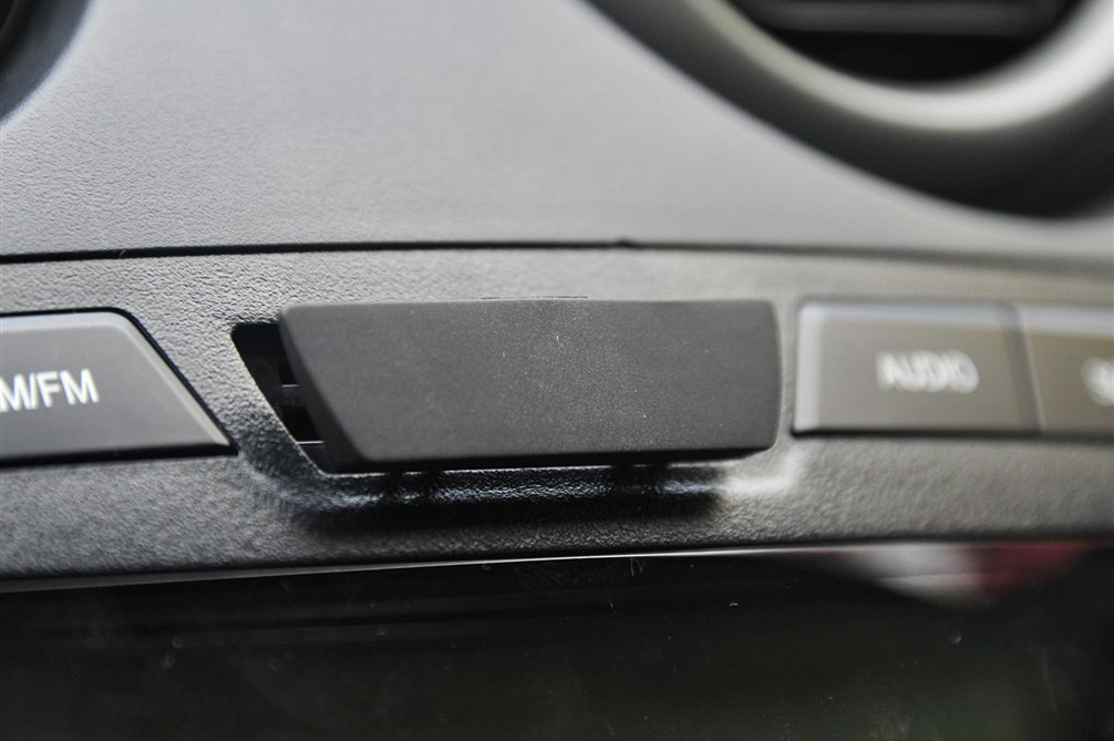 ǵF0 2012 1.0L MT ÿ 