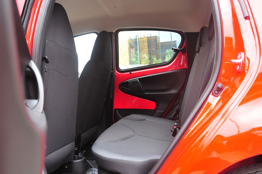 比亚迪F0 2012款 1.0L MT 悦酷型 