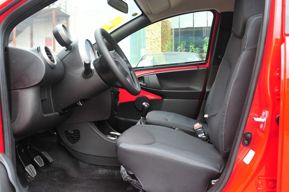 比亚迪F0 2012款 1.0L MT 悦酷型 