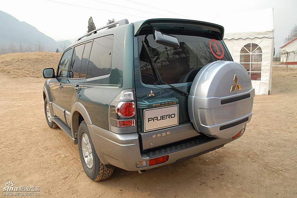 08款长丰三菱帕杰罗外观