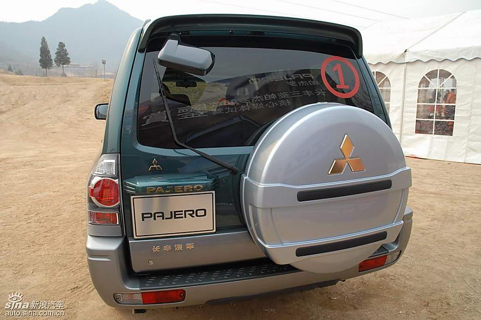 08款长丰三菱帕杰罗外观