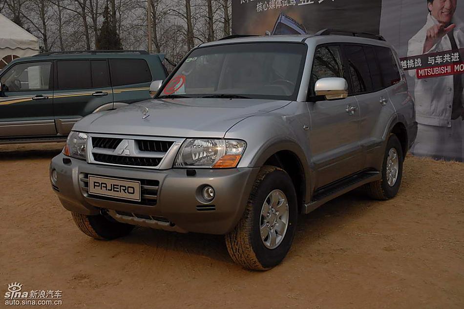 08款长丰三菱帕杰罗外观