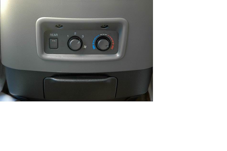 帕杰罗V73上市现场