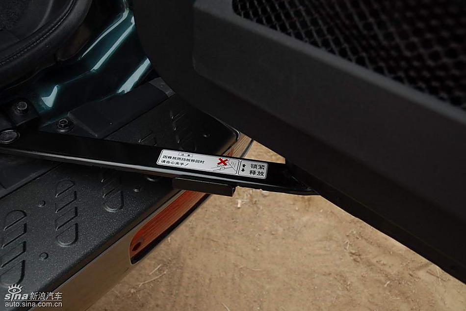 08款长丰三菱帕杰罗内饰