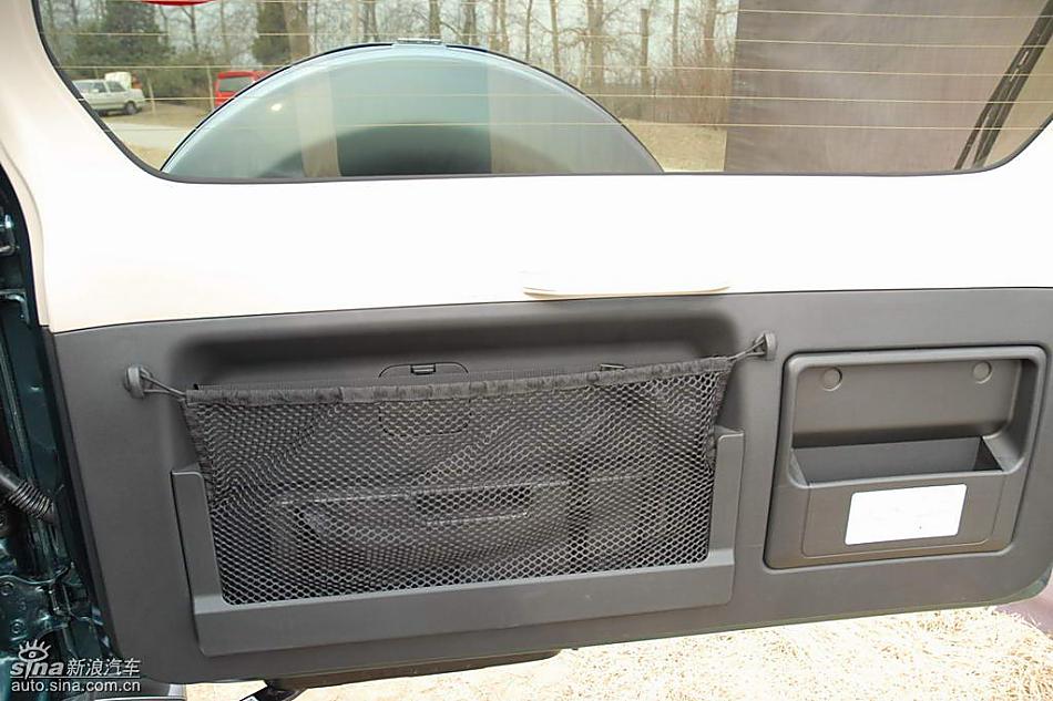 08款长丰三菱帕杰罗内饰