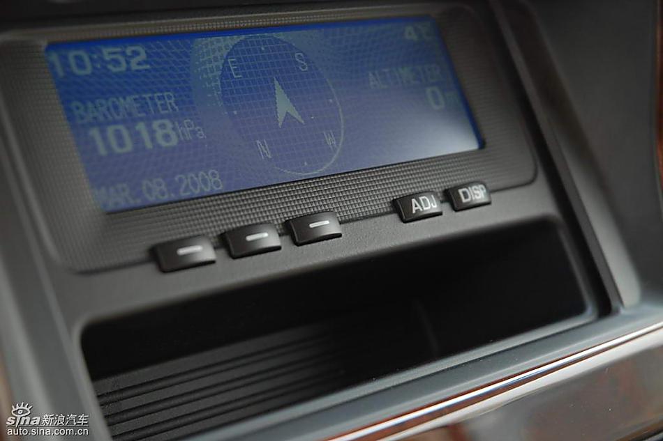 08款长丰三菱帕杰罗内饰