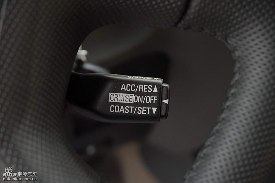 08款长丰三菱帕杰罗内饰